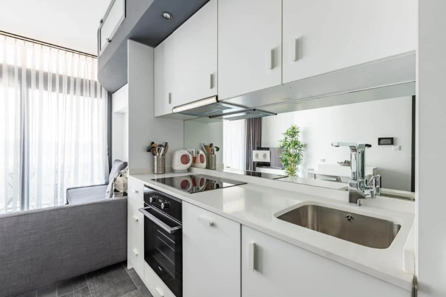 Gorgeous Studio W Stunning Views Patio! #361 Istanbul